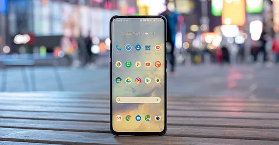 Màn hình AMOLED là gì? Ưu điểm và thiết bị sử dụng