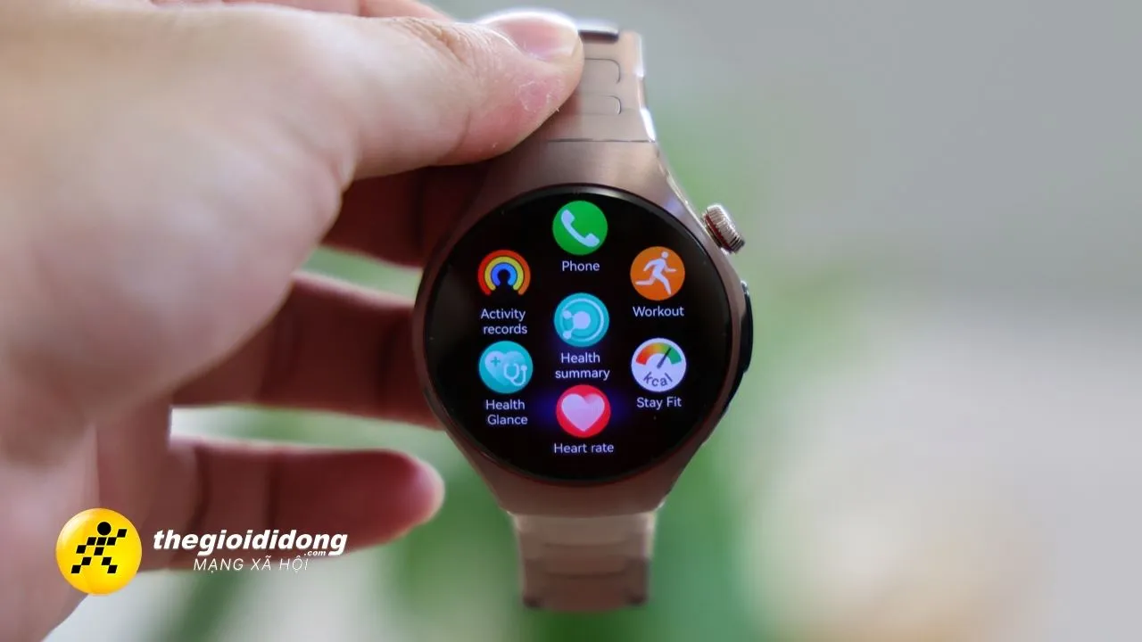 Trên tay Huawei Watch 5: Thiết kế sang, màn hình sáng, cảm biến xịn
