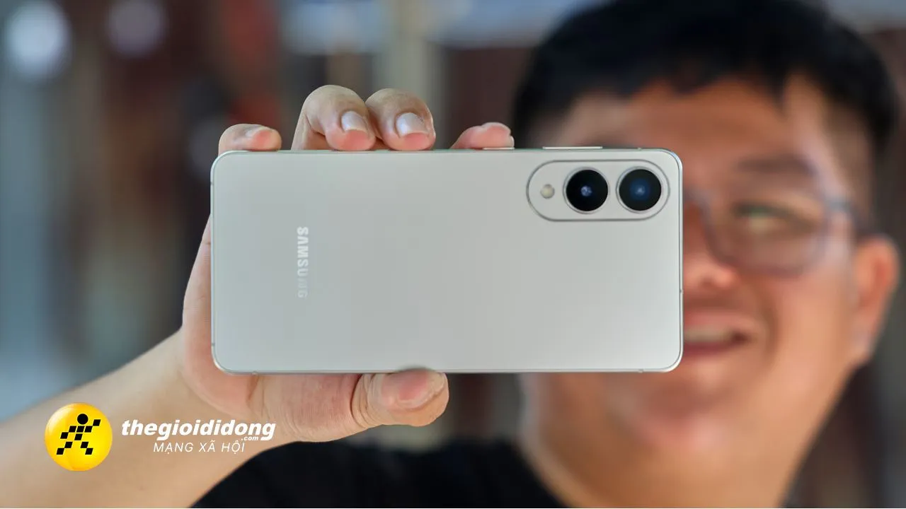 Cách tắt nguồn Galaxy S25 Edge đơn giản và nhanh chóng